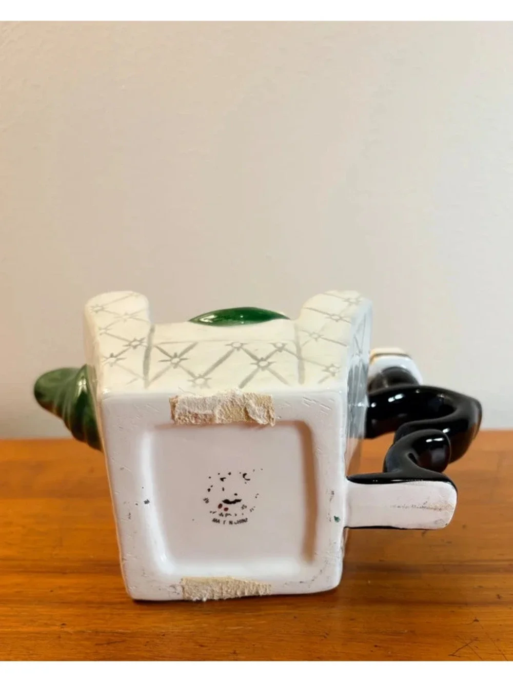 Vintage Ceramic Animal Armchair Teapot with Lid